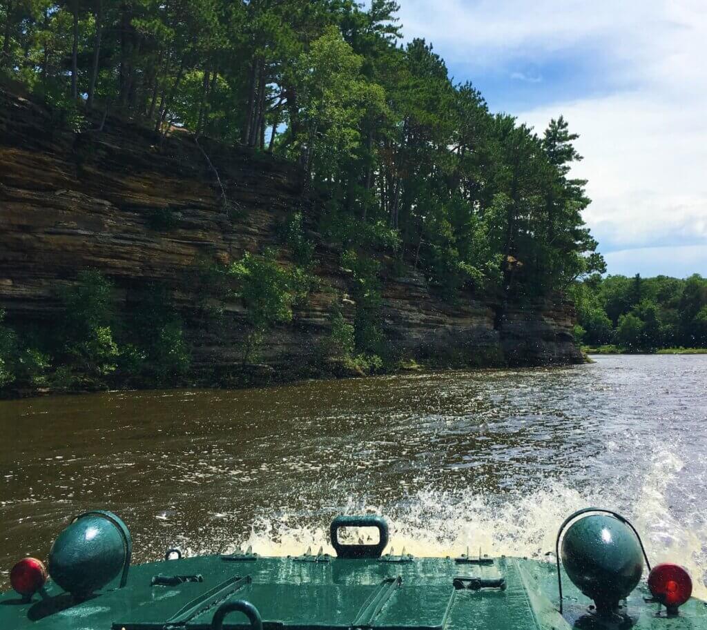 the duck tour wisconsin dells