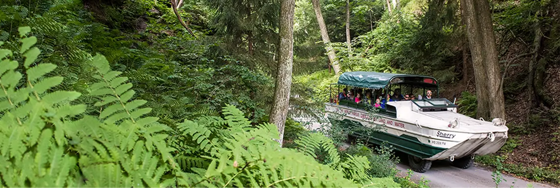 duck boat tour parking